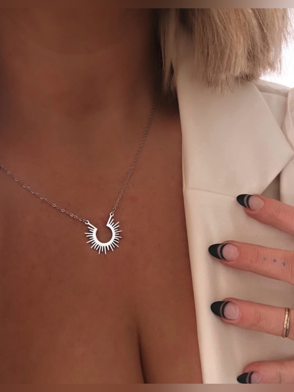 New Anthro Rays of Sunshine Sun Burst Boho Pendant Necklace ~ Golden Rays Silver - Picture 7 of 16